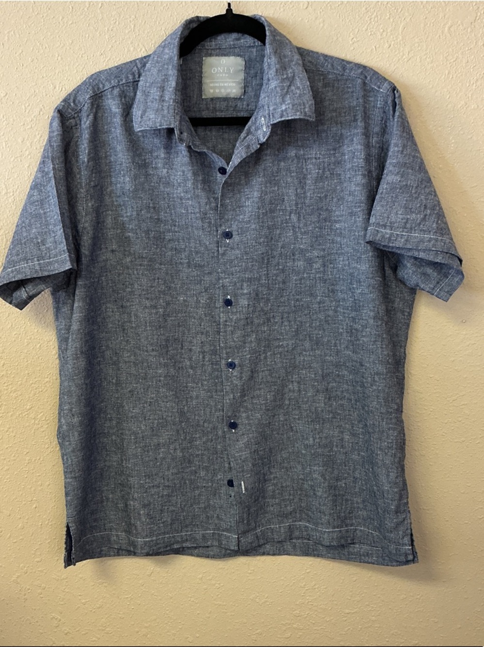 ONLY Cabo Men’s Linen-BlendShort-Sleeve Button-Down Shirt in Denim Blue